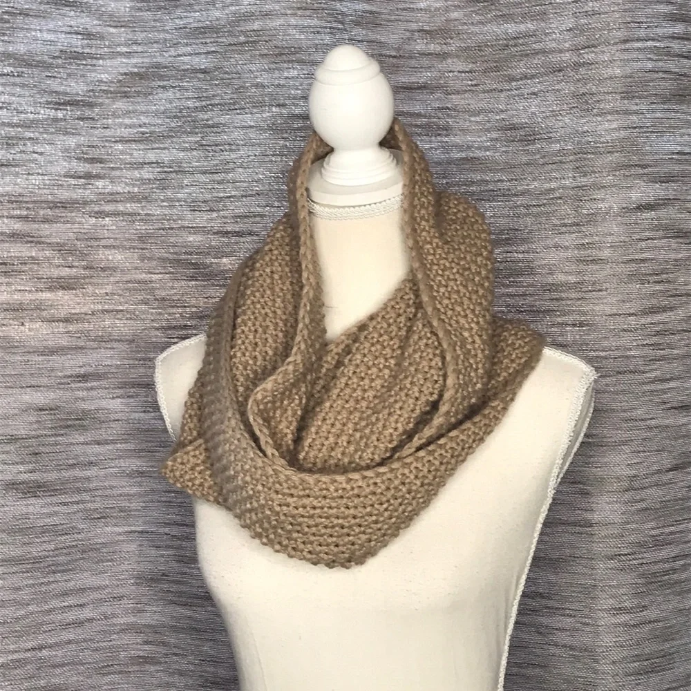 LIGHT BROWN KNIT WOVEN INFINITY SCARF